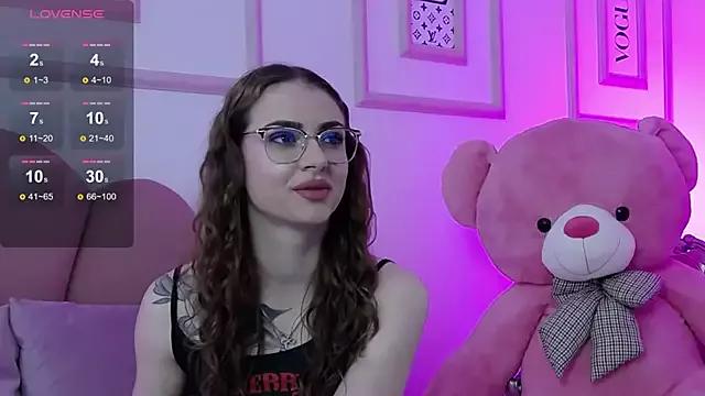 Girls: Stay up-to-date with the new immersive cumshows range and check-out the cutest escorts exhibit their wet clitoris and sweet physiques as they strip off and climax.