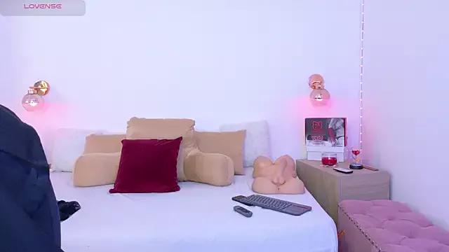Girls: Stay up-to-date with the new immersive cumshows range and check-out the cutest escorts exhibit their wet clitoris and sweet physiques as they strip off and climax.