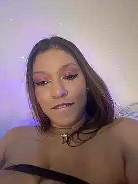 Get enchanted by the vitality and moves of our squirting, brunette and solo webcams. With their steamy costumes and masturbating shows, our gay-couples and nonude cam models are a sight to behold.