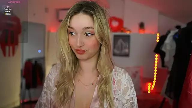 Girls: Stay up-to-date with the new immersive cumshows range and check-out the cutest escorts exhibit their wet clitoris and sweet physiques as they strip off and climax.