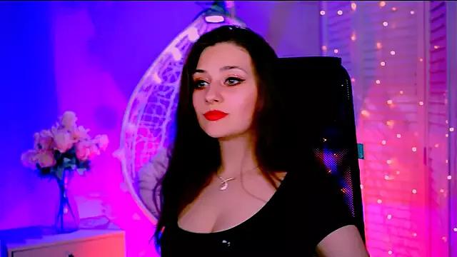AliceDayvis from StripChat is Freechat
