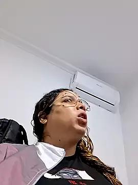 AliciiaBloom from StripChat is Freechat