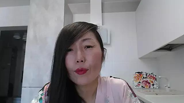 AlikaMoon from StripChat is Freechat