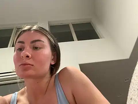 Get enchanted by the vitality and moves of our squirting, brunette and solo webcams. With their steamy costumes and masturbating shows, our gay-couples and nonude cam models are a sight to behold.