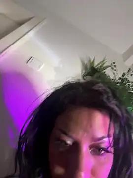 Get enchanted by the vitality and moves of our squirting, brunette and solo webcams. With their steamy costumes and masturbating shows, our gay-couples and nonude cam models are a sight to behold.