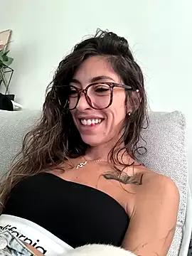 Photos of Amani_thewolf from StripChat is Freechat