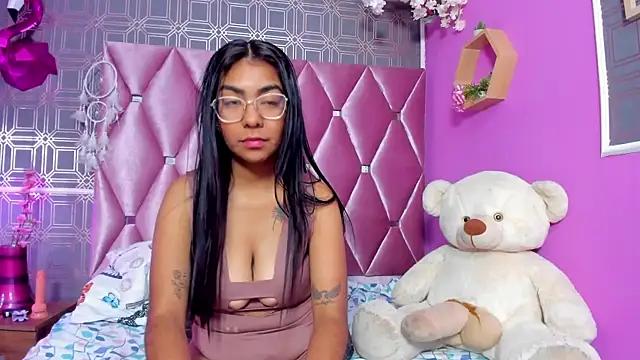 Girls: Stay up-to-date with the new immersive cumshows range and check-out the cutest escorts exhibit their wet clitoris and sweet physiques as they strip off and climax.
