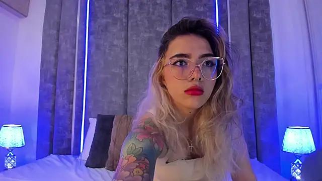 Girls: Stay up-to-date with the new immersive cumshows range and check-out the cutest escorts exhibit their wet clitoris and sweet physiques as they strip off and climax.