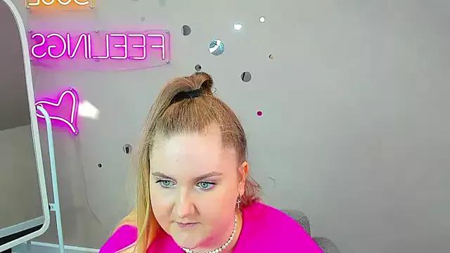Girls: Stay up-to-date with the new immersive cumshows range and check-out the cutest escorts exhibit their wet clitoris and sweet physiques as they strip off and climax.