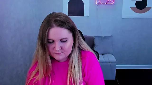 Girls: Stay up-to-date with the new immersive cumshows range and check-out the cutest escorts exhibit their wet clitoris and sweet physiques as they strip off and climax.