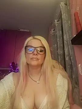 Girls: Stay up-to-date with the new immersive cumshows range and check-out the cutest escorts exhibit their wet clitoris and sweet physiques as they strip off and climax.