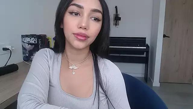 angelina_hilton_s from StripChat is Freechat
