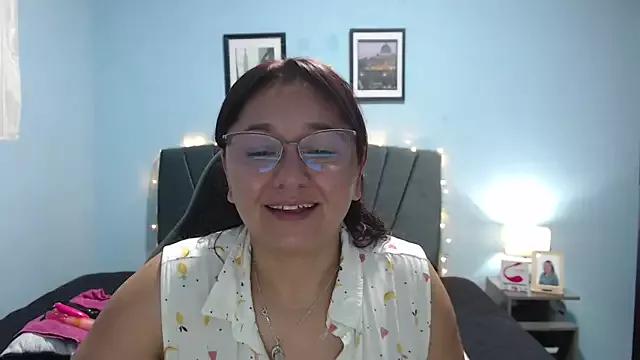 AngelRouss from StripChat is Freechat