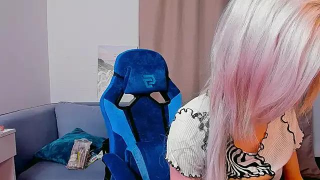 Apri1__White from StripChat is Freechat