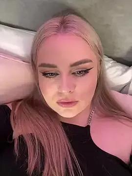 Girls: Stay up-to-date with the new immersive cumshows range and check-out the cutest escorts exhibit their wet clitoris and sweet physiques as they strip off and climax.