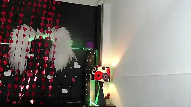 Girls: Stay up-to-date with the new immersive cumshows range and check-out the cutest escorts exhibit their wet clitoris and sweet physiques as they strip off and climax.