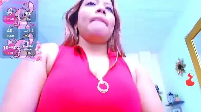AshleyVillaloboss from StripChat is Freechat