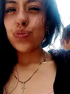 Ashly__and_Aron from StripChat is Freechat