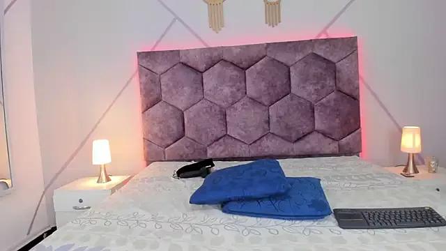 Girls: Stay up-to-date with the new immersive cumshows range and check-out the cutest escorts exhibit their wet clitoris and sweet physiques as they strip off and climax.
