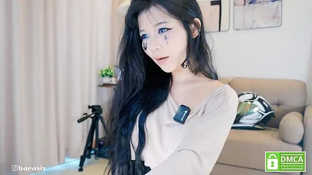 Girls ecstasy: Improve your chatting skills with these steamy streamers, and dive into the immersive world of exposed attraction.