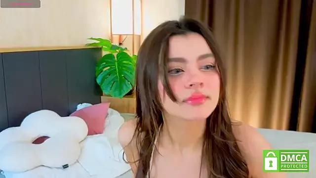 beatrishaa from StripChat is Freechat