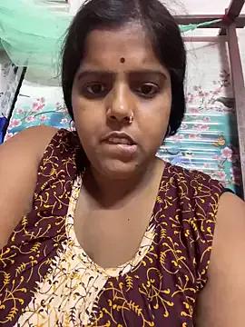Beauty-queen from StripChat is Freechat