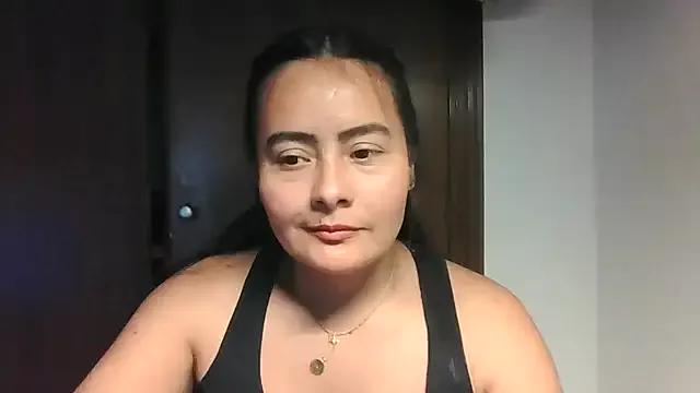 bellapaty from StripChat is Freechat