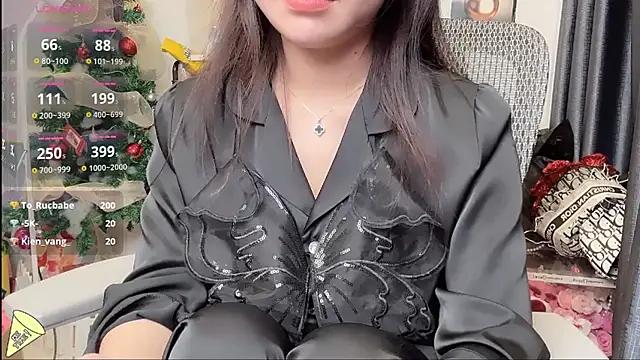Berrysweet_68 from StripChat