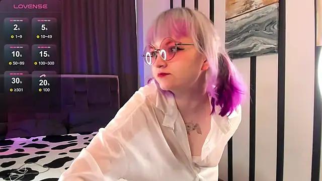 Girls: Stay up-to-date with the new immersive cumshows range and check-out the cutest escorts exhibit their wet clitoris and sweet physiques as they strip off and climax.