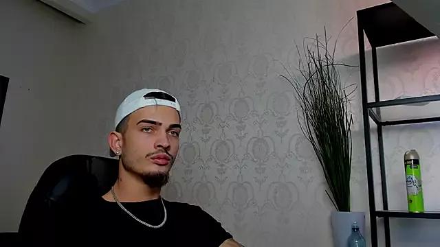 Photos of BrandonTate from StripChat is Freechat
