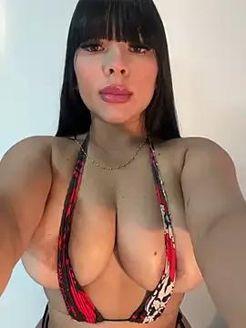 Girls ecstasy: Improve your chatting skills with these steamy streamers, and dive into the immersive world of exposed attraction.