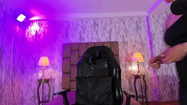 Camila_Chainn from StripChat is Freechat
