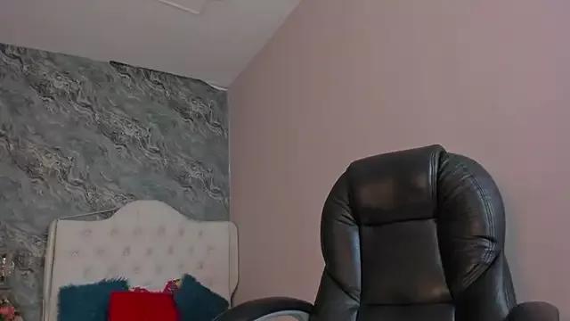 Girls: Stay up-to-date with the new immersive cumshows range and check-out the cutest escorts exhibit their wet clitoris and sweet physiques as they strip off and climax.