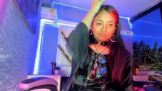 Caroline_Dark69 from StripChat is Freechat