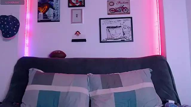 catalina_y_tylerjhons from StripChat is Freechat