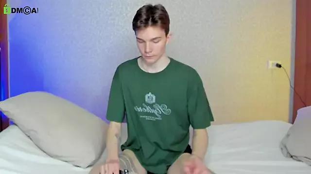 caties_cutes from StripChat is Freechat
