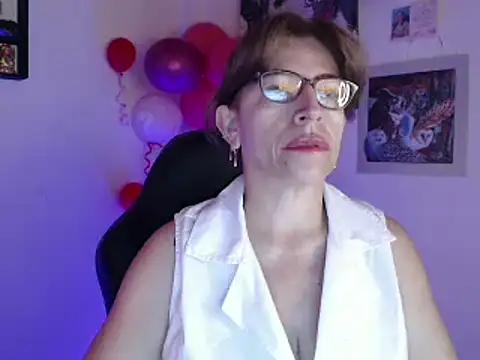 Girls: Stay up-to-date with the new immersive cumshows range and check-out the cutest escorts exhibit their wet clitoris and sweet physiques as they strip off and climax.