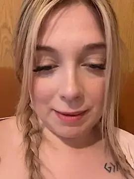 Get enchanted by the vitality and moves of our squirting, brunette and solo webcams. With their steamy costumes and masturbating shows, our gay-couples and nonude cam models are a sight to behold.