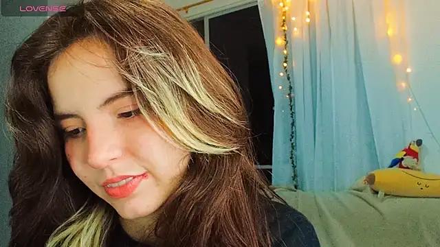 Girls ecstasy: Improve your chatting skills with these steamy streamers, and dive into the immersive world of exposed attraction.