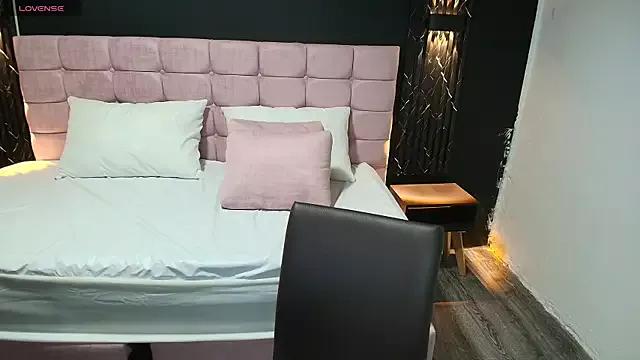 Girls: Stay up-to-date with the new immersive cumshows range and check-out the cutest escorts exhibit their wet clitoris and sweet physiques as they strip off and climax.