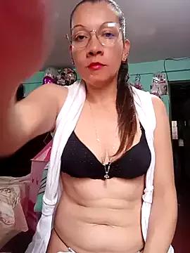 Chriss_girl_of_imaginatio from StripChat is Freechat