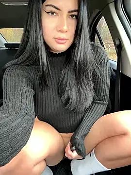 Get enchanted by the vitality and moves of our squirting, brunette and solo webcams. With their steamy costumes and masturbating shows, our gay-couples and nonude cam models are a sight to behold.