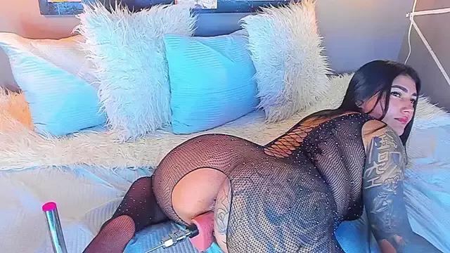 Girls: Stay up-to-date with the new immersive cumshows range and check-out the cutest escorts exhibit their wet clitoris and sweet physiques as they strip off and climax.