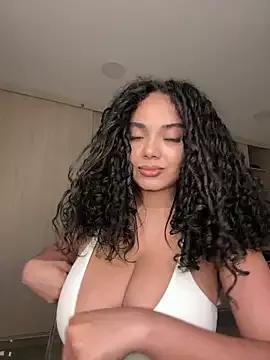 Photos of Curlyierr from StripChat is Freechat