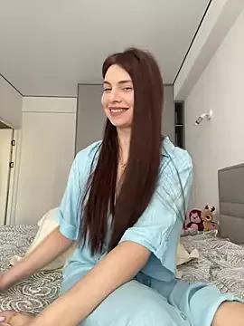 Photos of CurlyLara from StripChat is Freechat