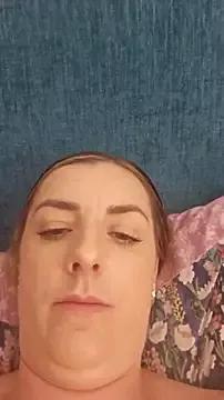 Curvy_CaraX from StripChat is Freechat