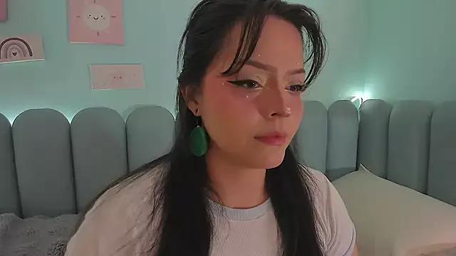 curvy_rousi from StripChat is Freechat