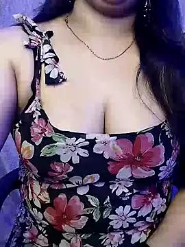 Girls: Stay up-to-date with the new immersive cumshows range and check-out the cutest escorts exhibit their wet clitoris and sweet physiques as they strip off and climax.