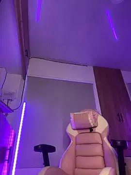 Girls: Stay up-to-date with the new immersive cumshows range and check-out the cutest escorts exhibit their wet clitoris and sweet physiques as they strip off and climax.