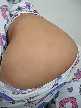 Quench your nuttiest adult live sex webcam show fantasies with our milf page! Come in and read our huge pick of milf cam hosts today!